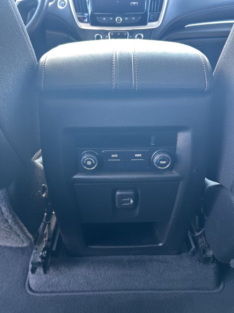 Used 2019 Chevrolet Traverse LT AWD/4WD image 50
