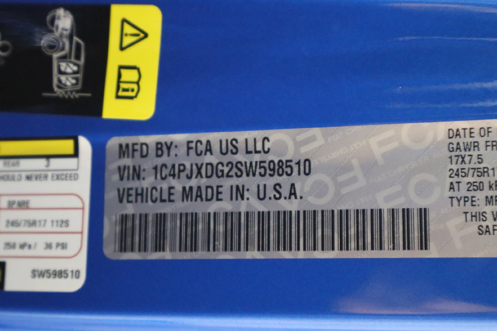 Used 2025 Jeep Wrangler Unlimited Sport AWD/4WD image 41