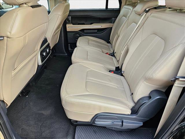 Used 2024 Ford Expedition Max Limited image 19