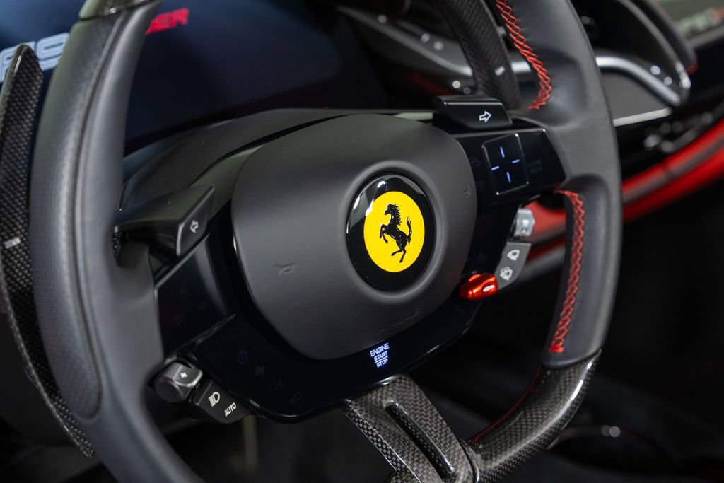 Used 2022 Ferrari SF90 Spider image 32