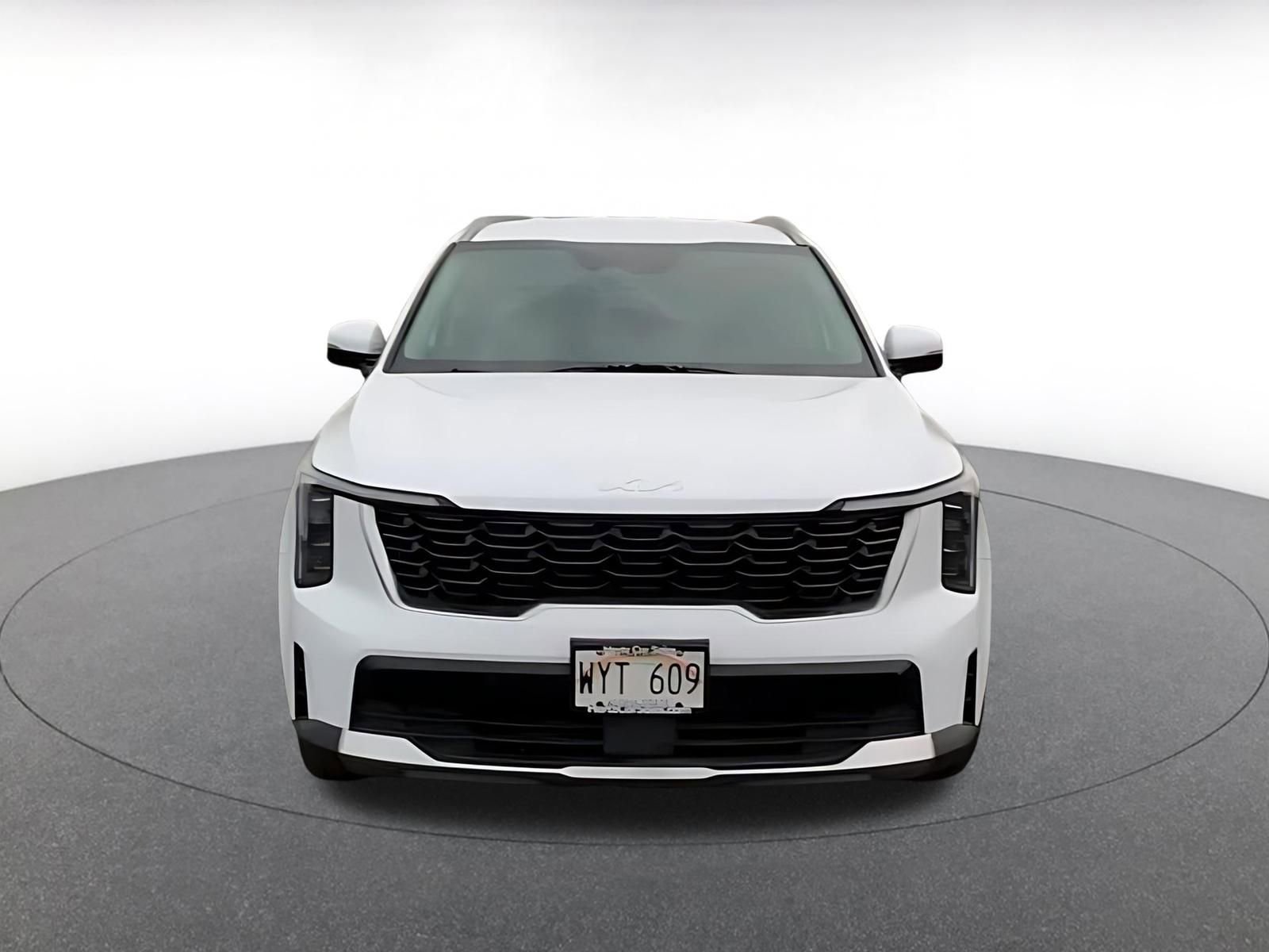 Used 2024 Kia Sorento S FWD image 4