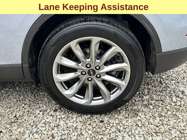 Used 2022 Lincoln Corsair AWD w/ Premium Package image 9