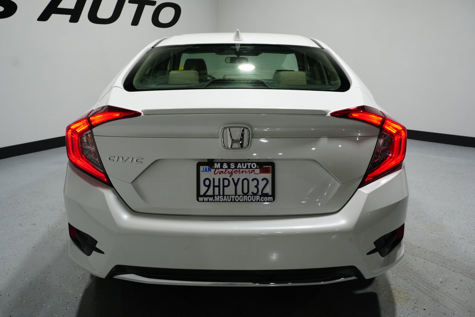 Used 2019 Honda Civic EX image 9