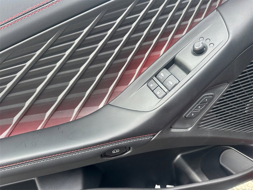 New 2024 Dodge Charger R/T w/ Plus Group image 29