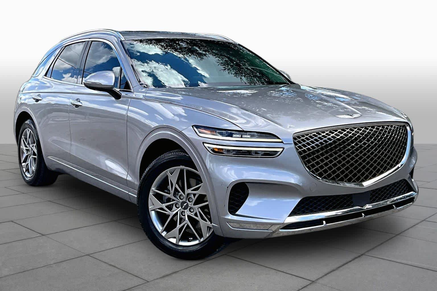 Used 2022 Genesis GV70 2.5T w/ Select Package AWD/4WD image 3