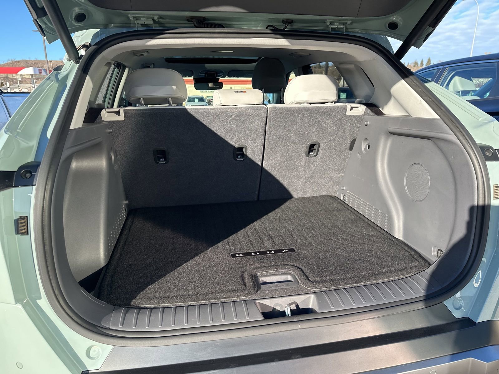 Used 2025 Hyundai Kona Limited image 18