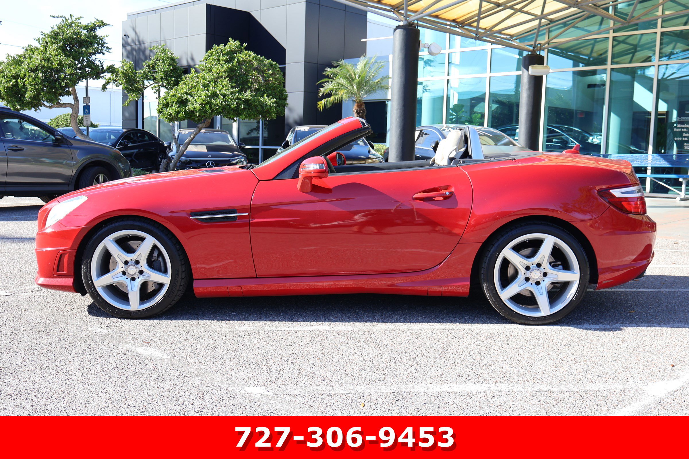 Used 2012 Mercedes-Benz SLK 350 image 6