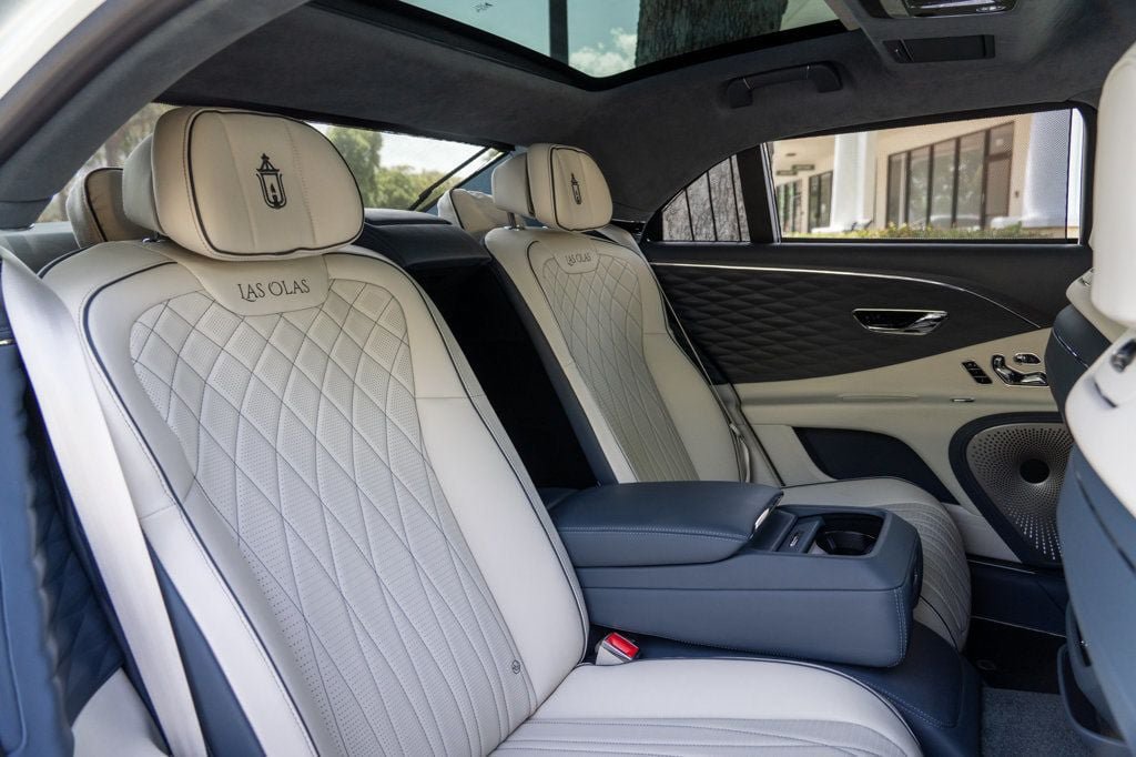 Used 2023 Bentley Flying Spur Azure AWD/4WD image 25