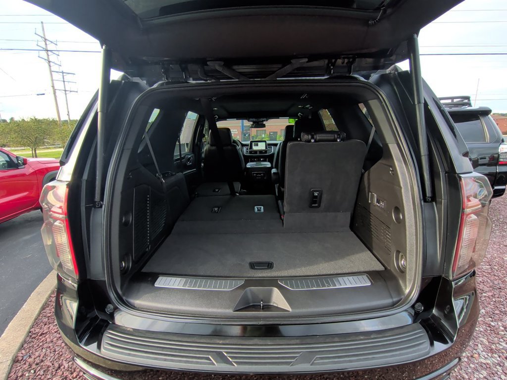 Used 2023 Chevrolet Tahoe RST w/ Luxury Package AWD/4WD image 26