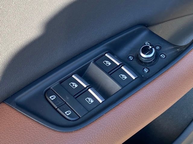 Used 2021 Audi Q7 2.0T Premium image 11