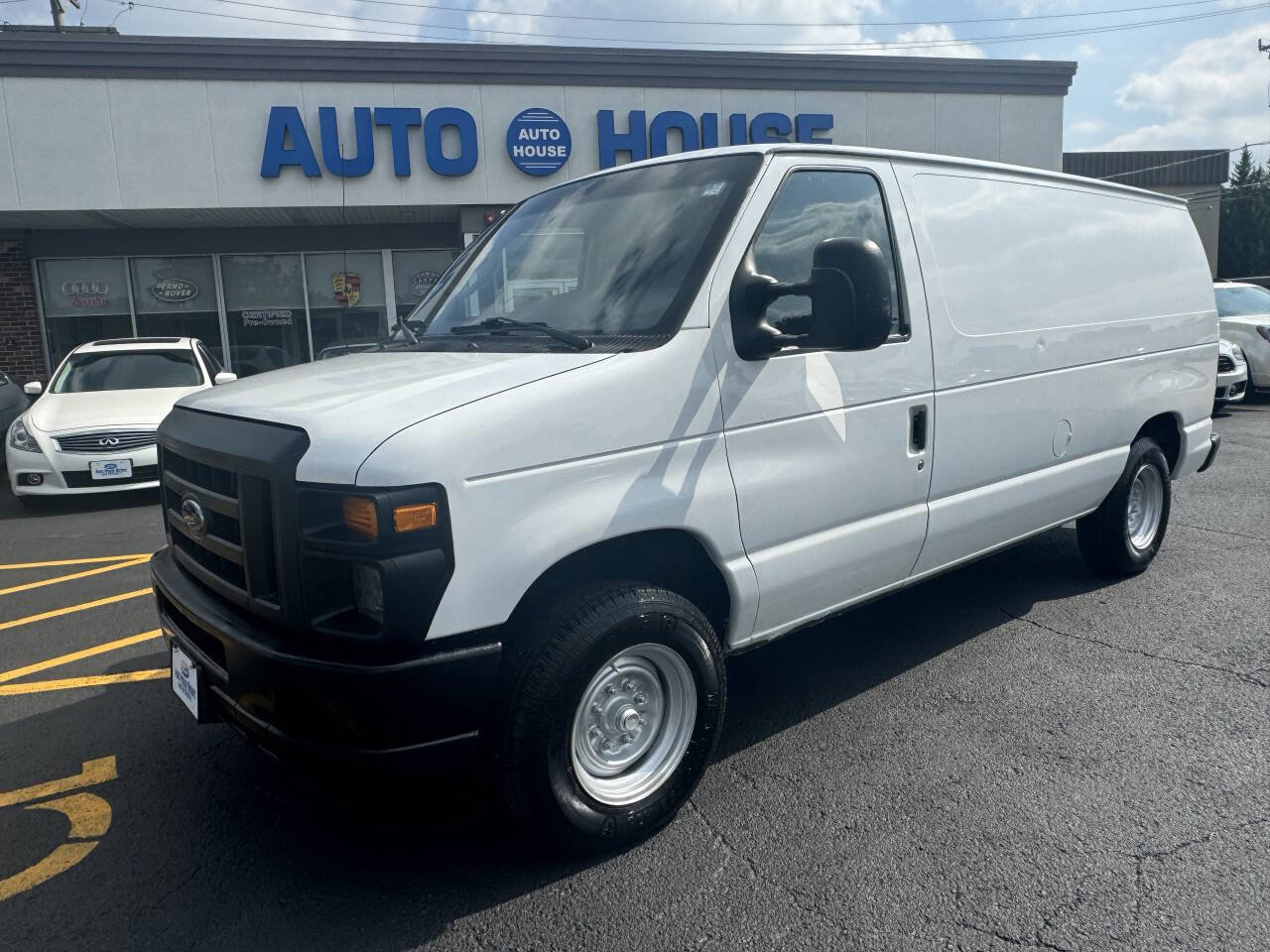 Used 2014 Ford E-150 and Econoline 150 w/ Commercial Cargo Van Package image 10