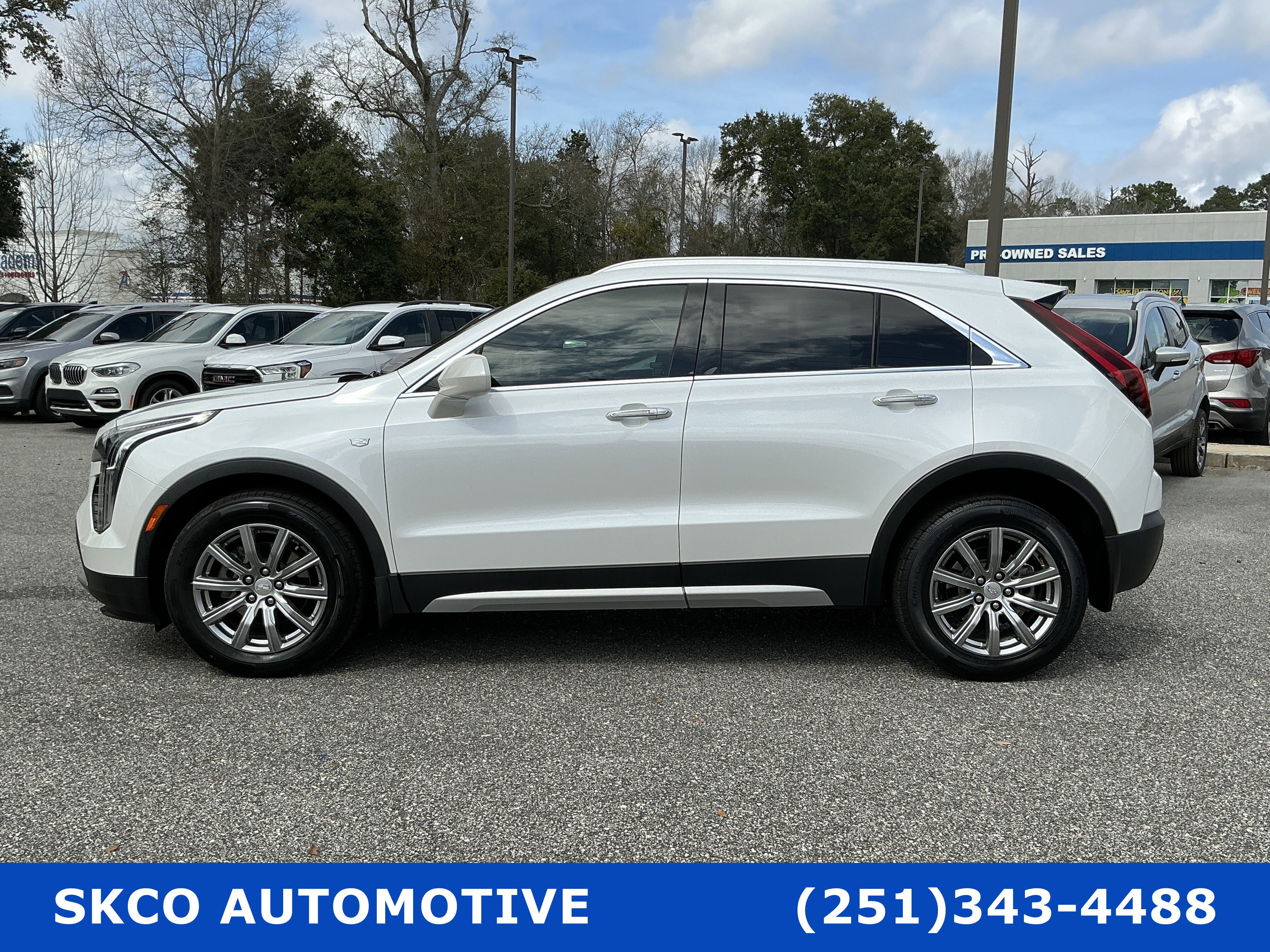 Used 2020 Cadillac XT4 Premium Luxury w/ Driver Awareness Package image 2