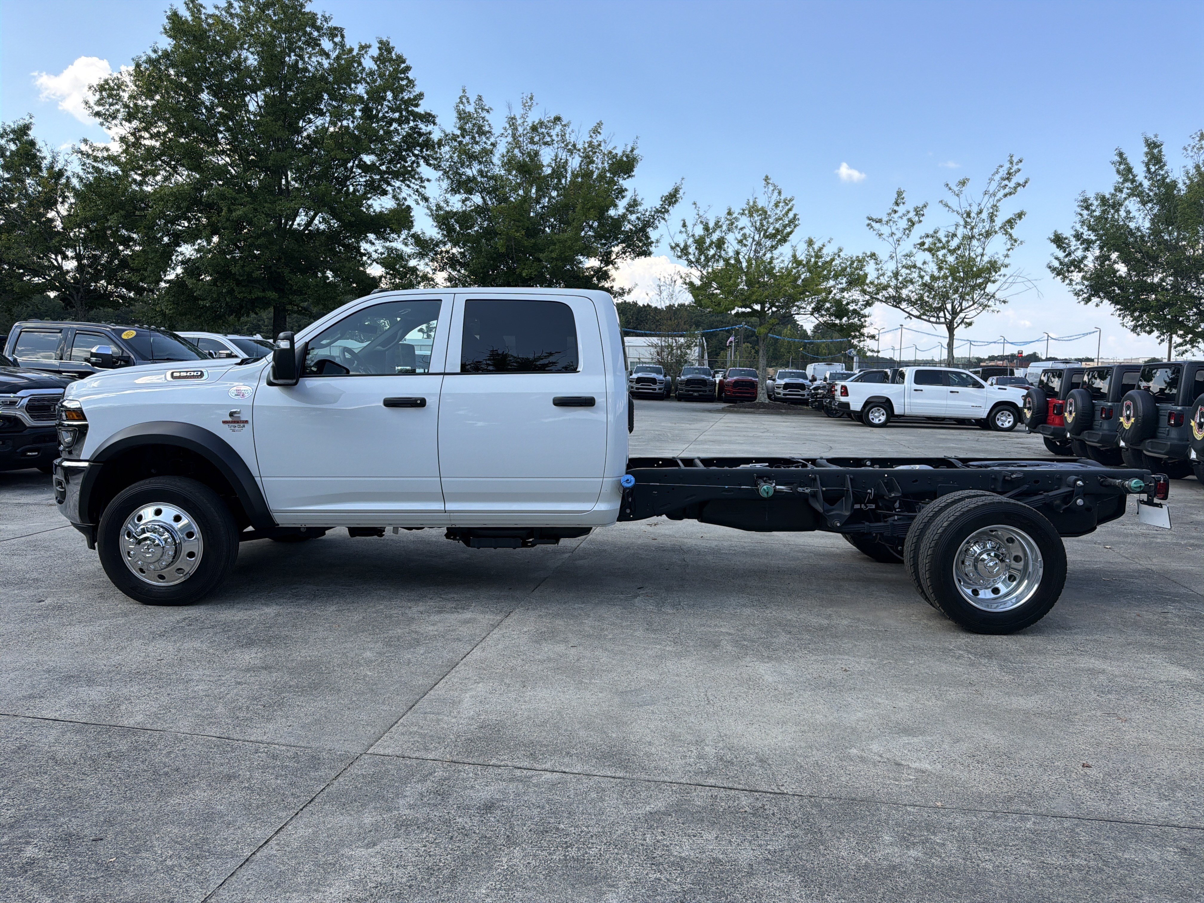 New 2026 RAM 5500 Tradesman w/ Chrome Appearance Group AWD/4WD image 4