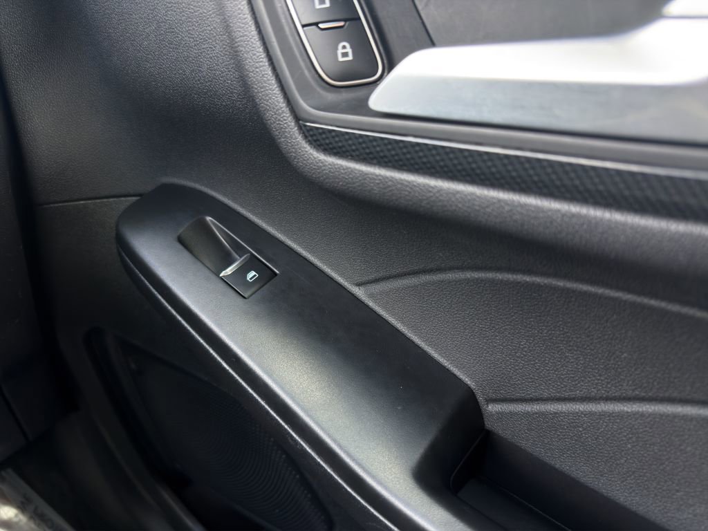 Used 2025 Ford Escape ST-Line Select image 15