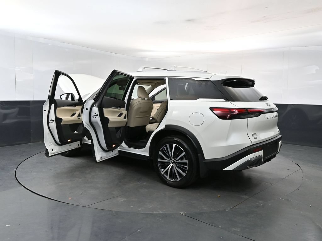 Used 2025 INFINITI QX60 Sensory w/ Vision Package AWD/4WD image 28