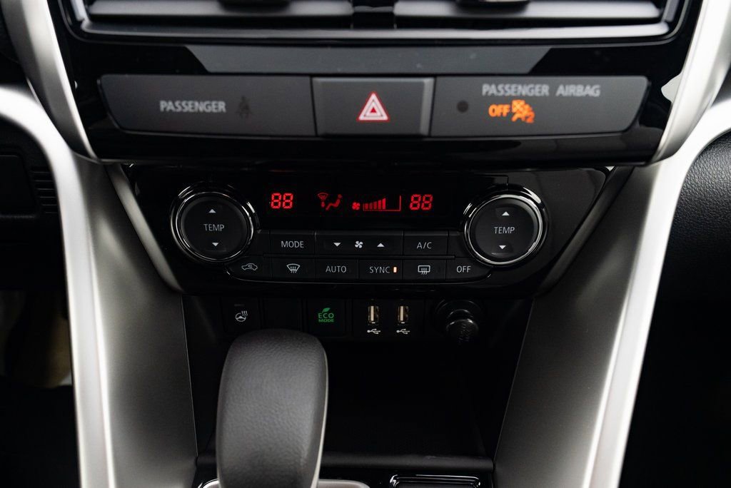 New 2026 Mitsubishi Eclipse Cross SEL image 17