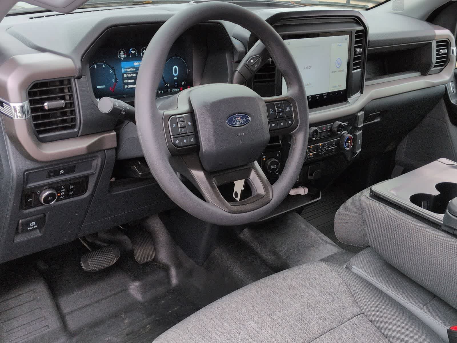 Used 2025 Ford F150 XL w/ Equipment Group 103A High AWD/4WD image 10