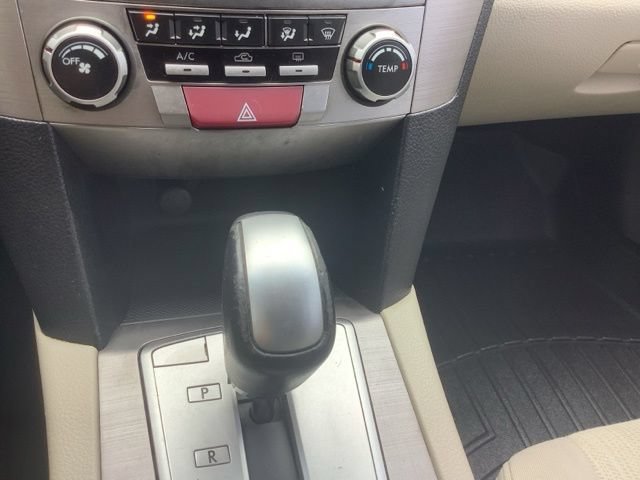 Used 2014 Subaru Legacy 2.5i Premium AWD/4WD image 31