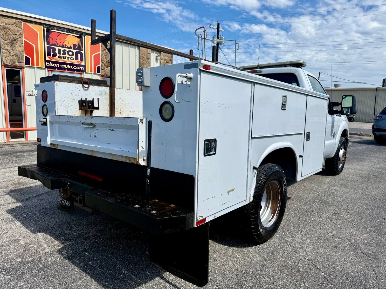 Used 2011 Ford F350 XL w/ XL Value Pkg RWD image 3