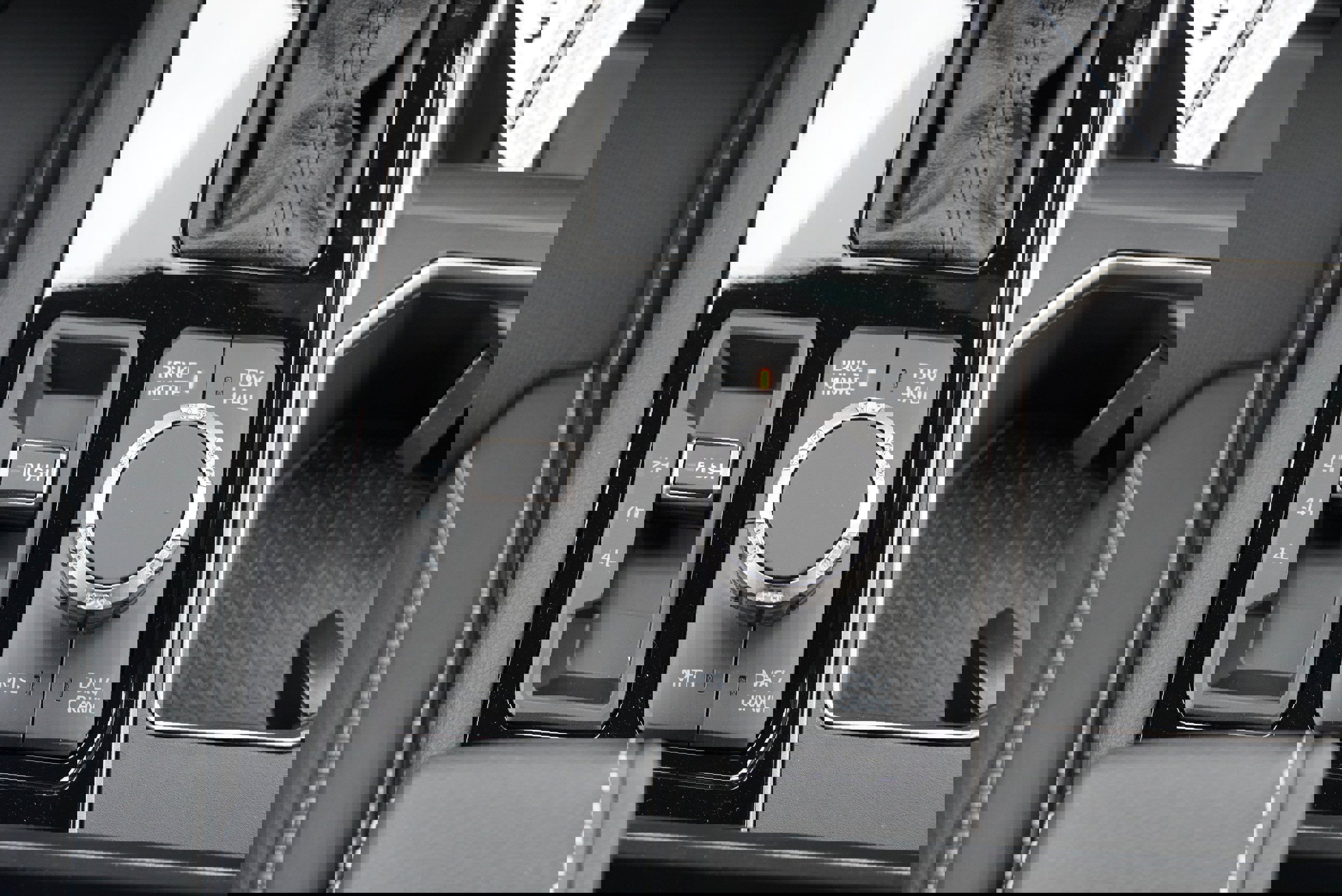 New 2026 Toyota Tundra Limited w/ TRD Off-Road Package image 33