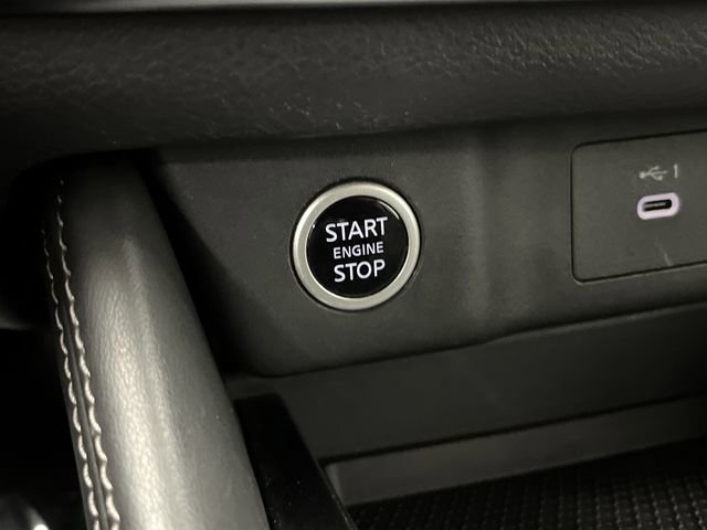 Used 2023 Nissan Rogue SL w/ SL Premium Package image 24