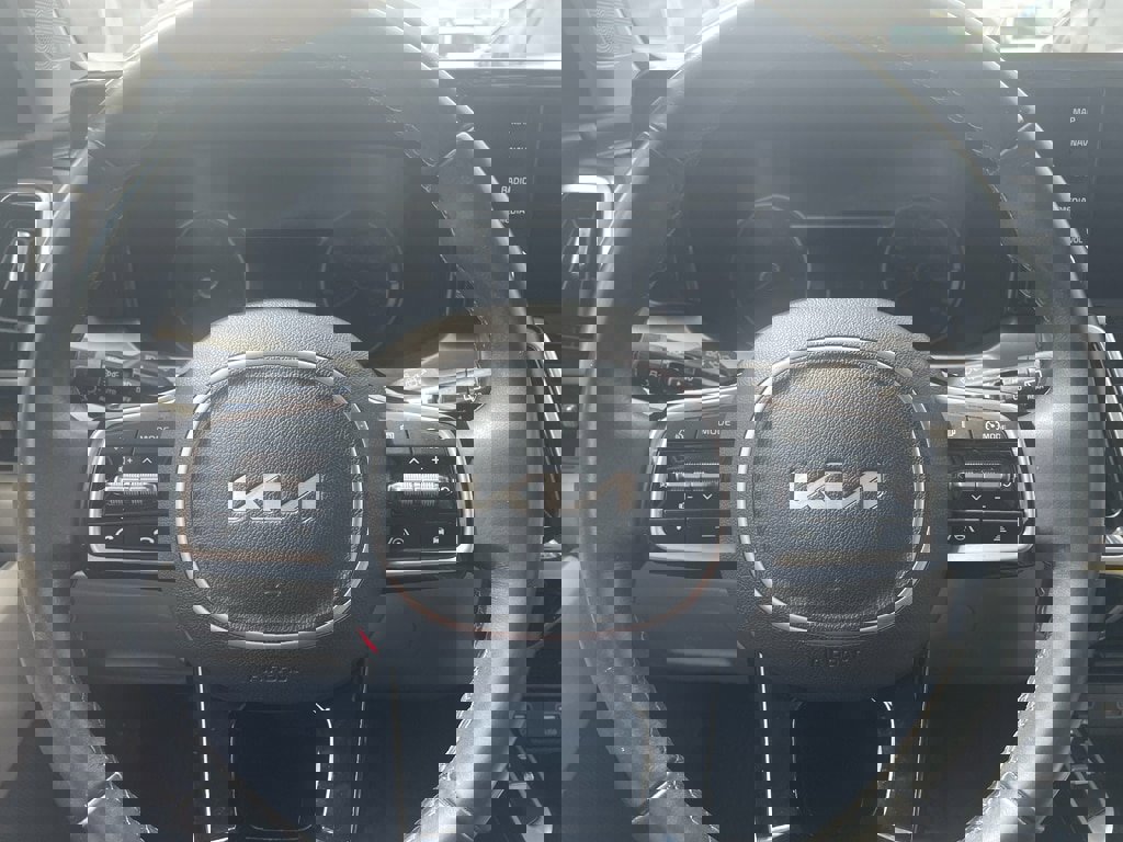 Used 2022 Kia Sorento SX image 9