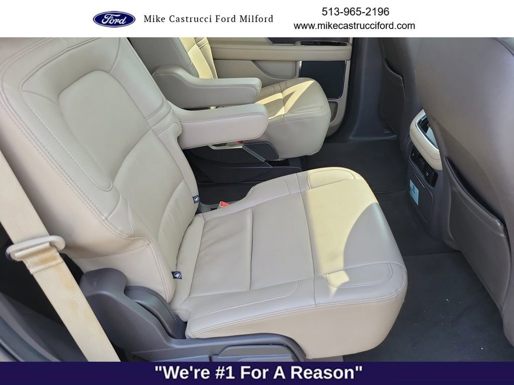 Used 2024 Lincoln Navigator Premiere AWD/4WD image 29