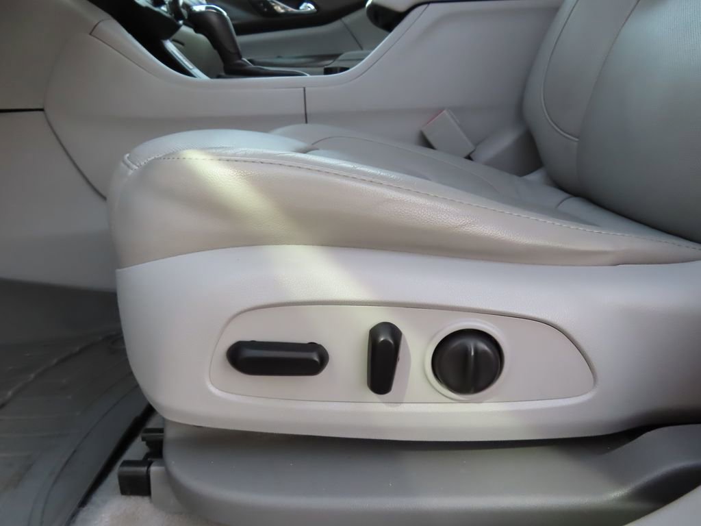 Used 2017 GMC Acadia SLT image 8