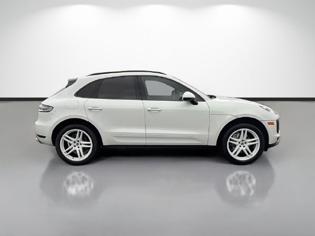 Used 2021 Porsche Macan AWD/4WD image 2