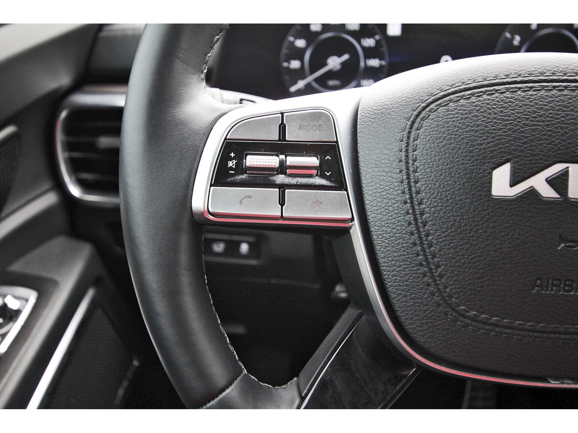 Used 2025 Kia Telluride SX Prestige X-Line AWD/4WD image 16