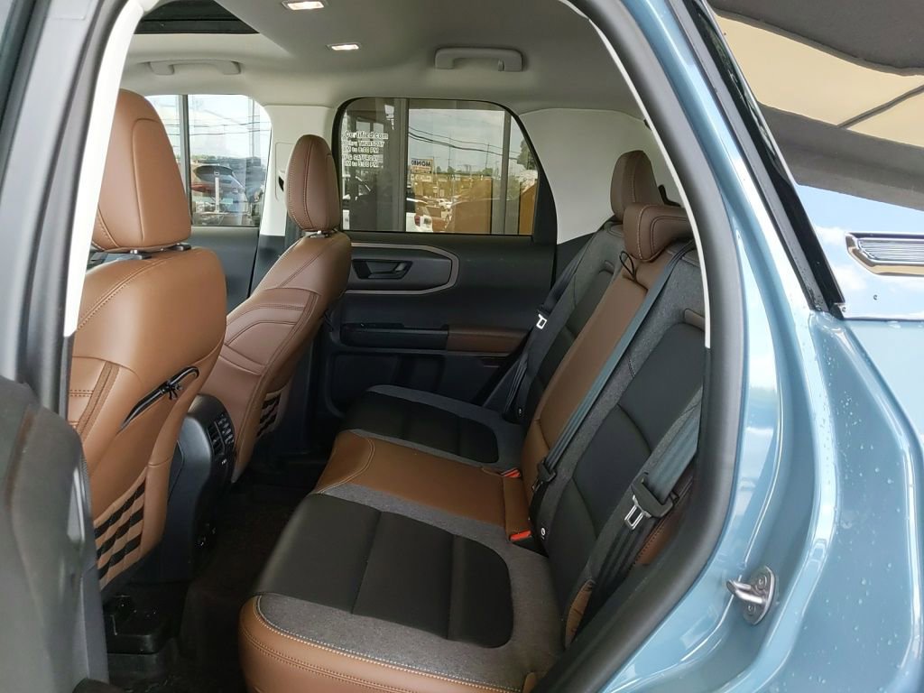 Used 2023 Ford Bronco Sport Outer Banks w/ Tech Package AWD/4WD image 14