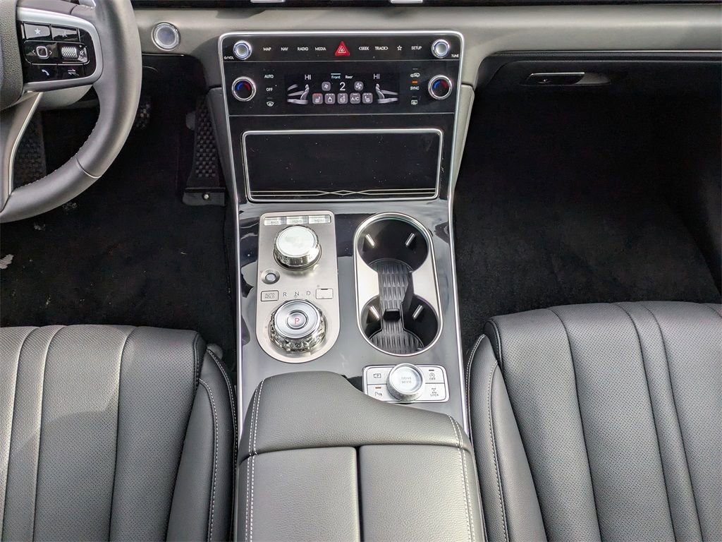 Used 2025 Genesis GV80 2.5T image 17