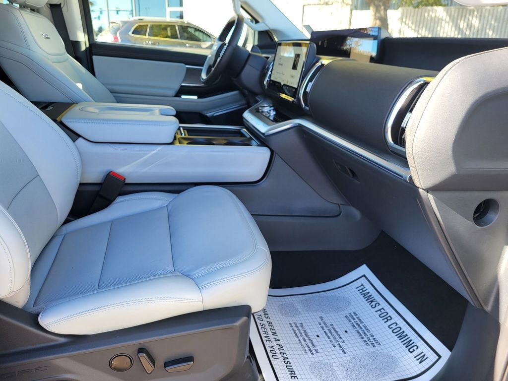 Used 2025 Ford Expedition Platinum w/ Driver's Package image 21