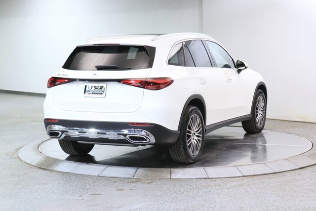 Certified 2025 Mercedes-Benz GLC 300 4MATIC image 11
