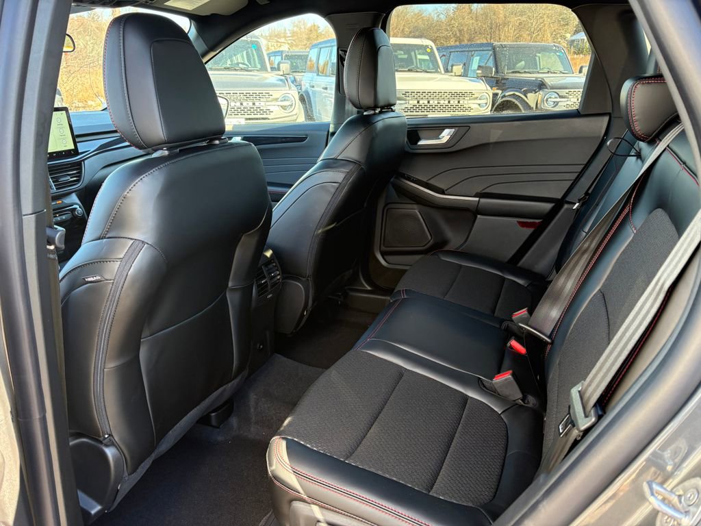 New 2026 Ford Escape ST-Line Select w/ Equipment Group 401A AWD/4WD image 4