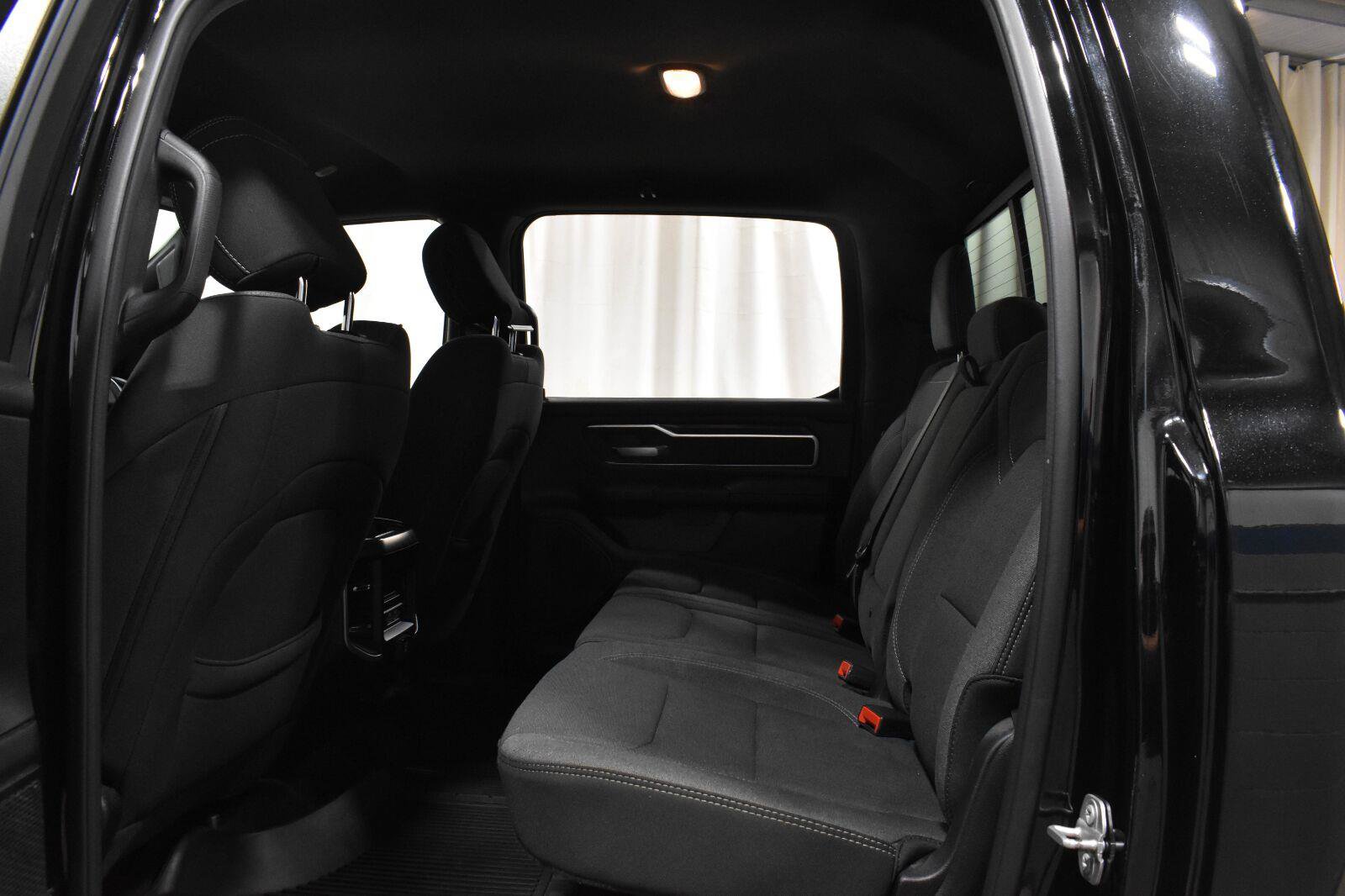 Used 2021 RAM 1500 Big Horn AWD/4WD image 4