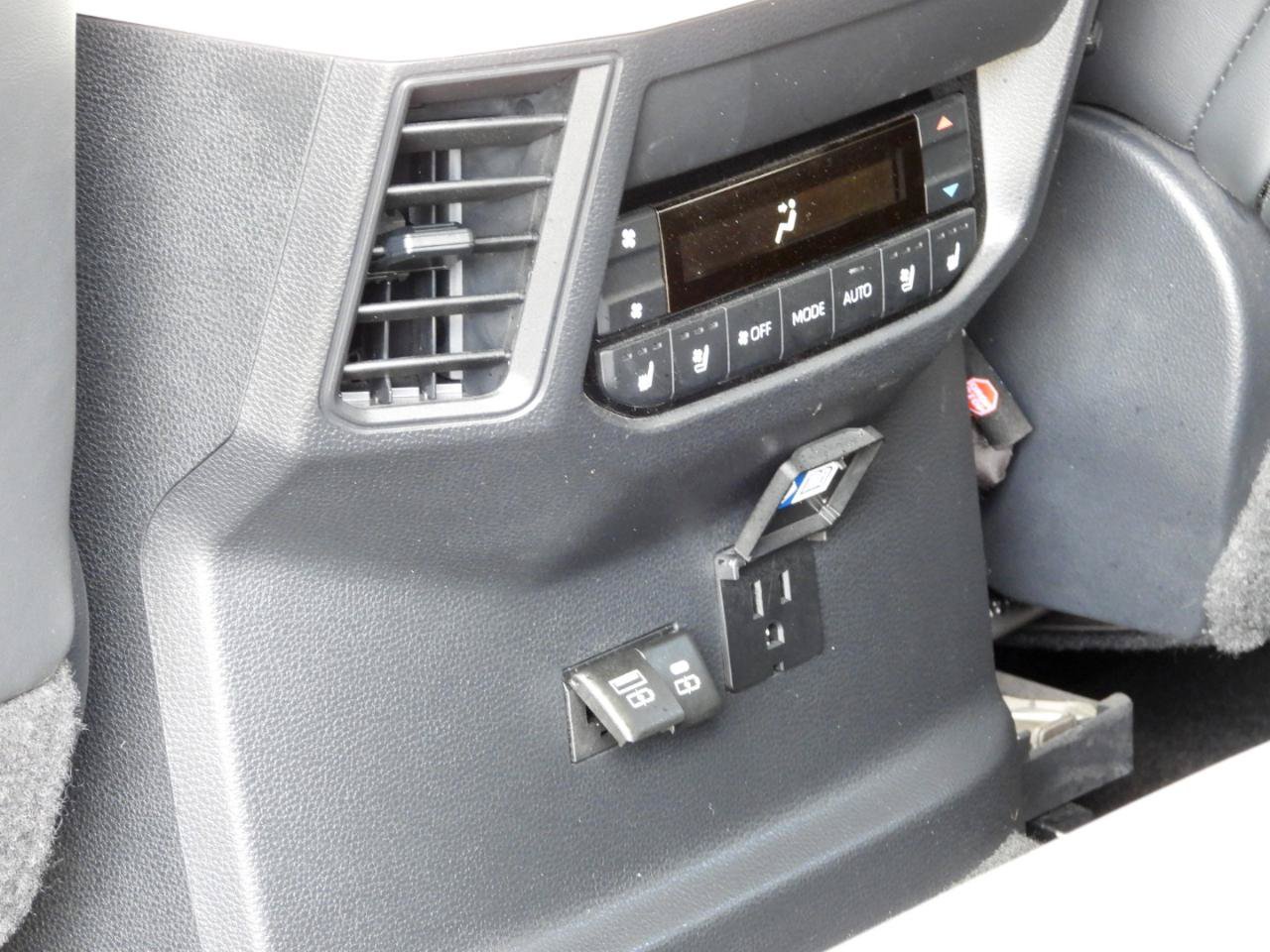 Used 2023 Toyota Sequoia Capstone AWD/4WD image 56