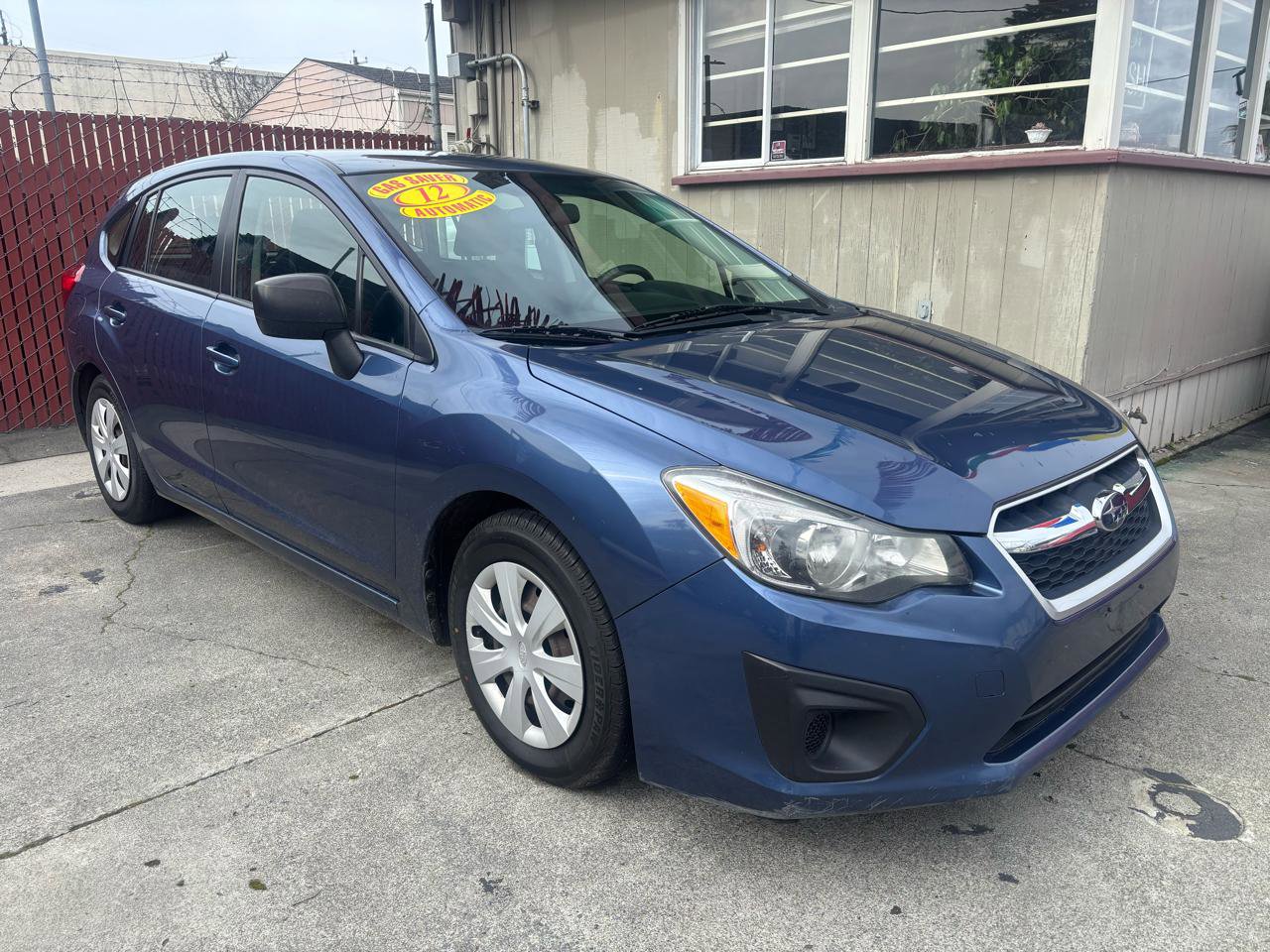 Used 2012 Subaru Impreza 2.0i image 2