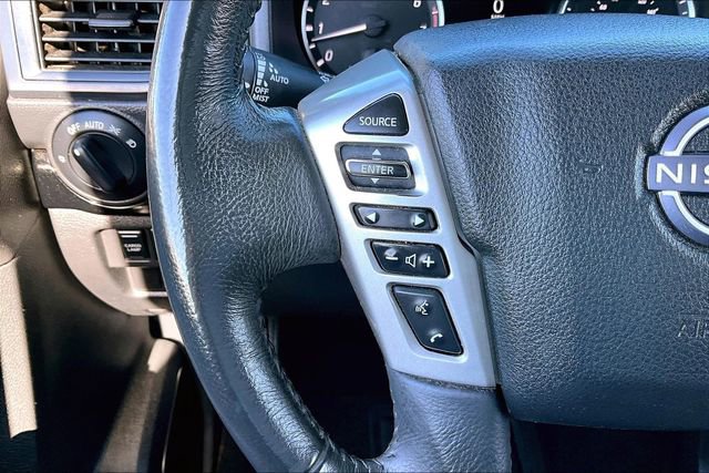 Used 2024 Nissan Titan SV w/ SV Convenience Package image 7