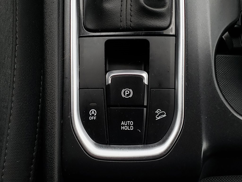 Used 2020 Hyundai Santa Fe SE image 24