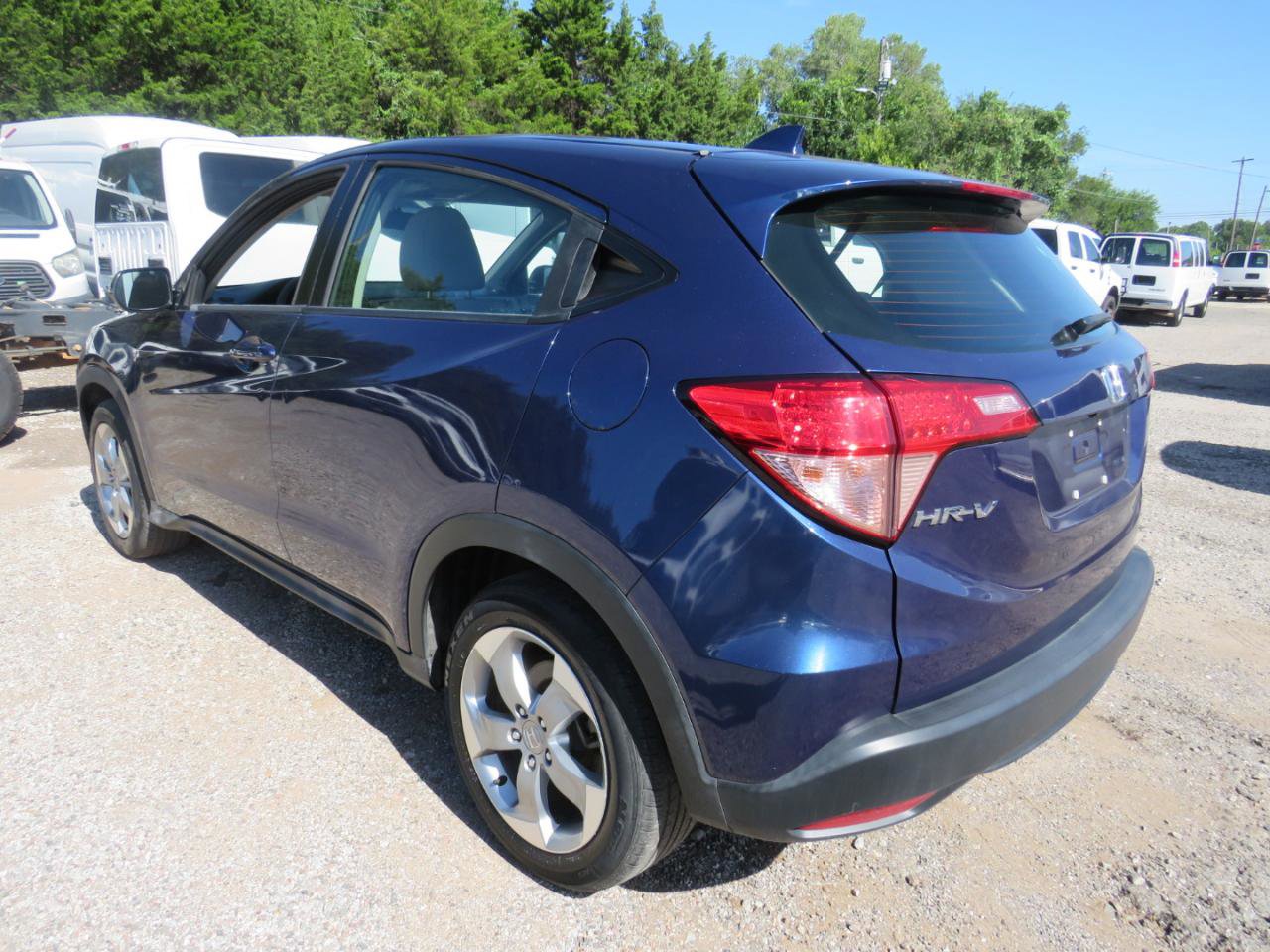 Used 2017 Honda HR-V LX image 29