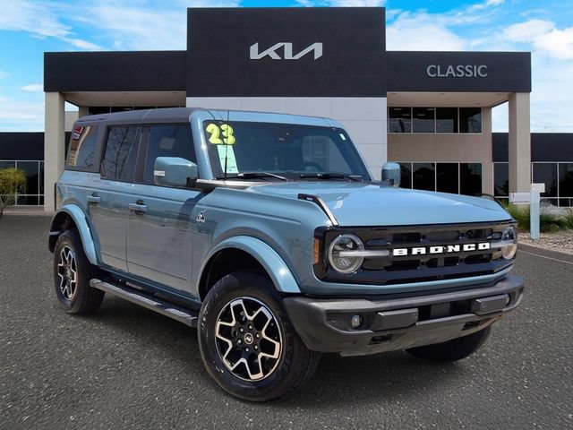 Used 2023 Ford Bronco Outer Banks AWD/4WD image 1