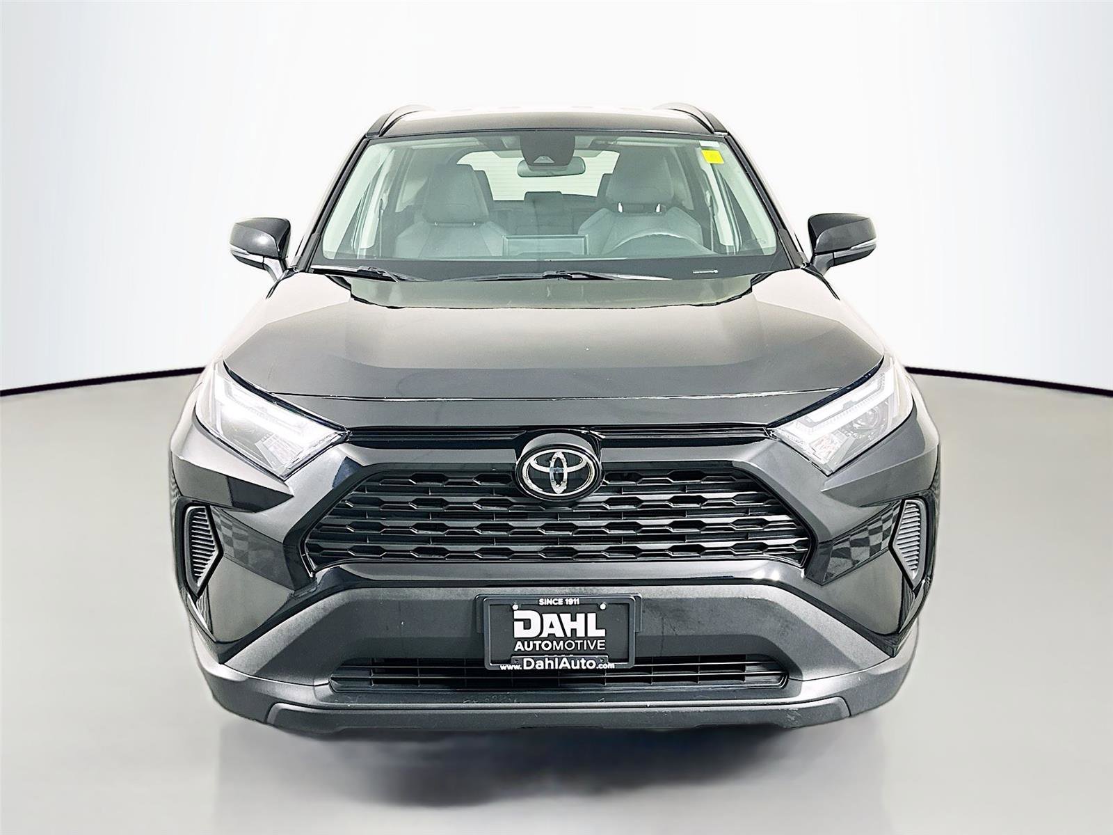 Used 2025 Toyota RAV4 XLE image 3