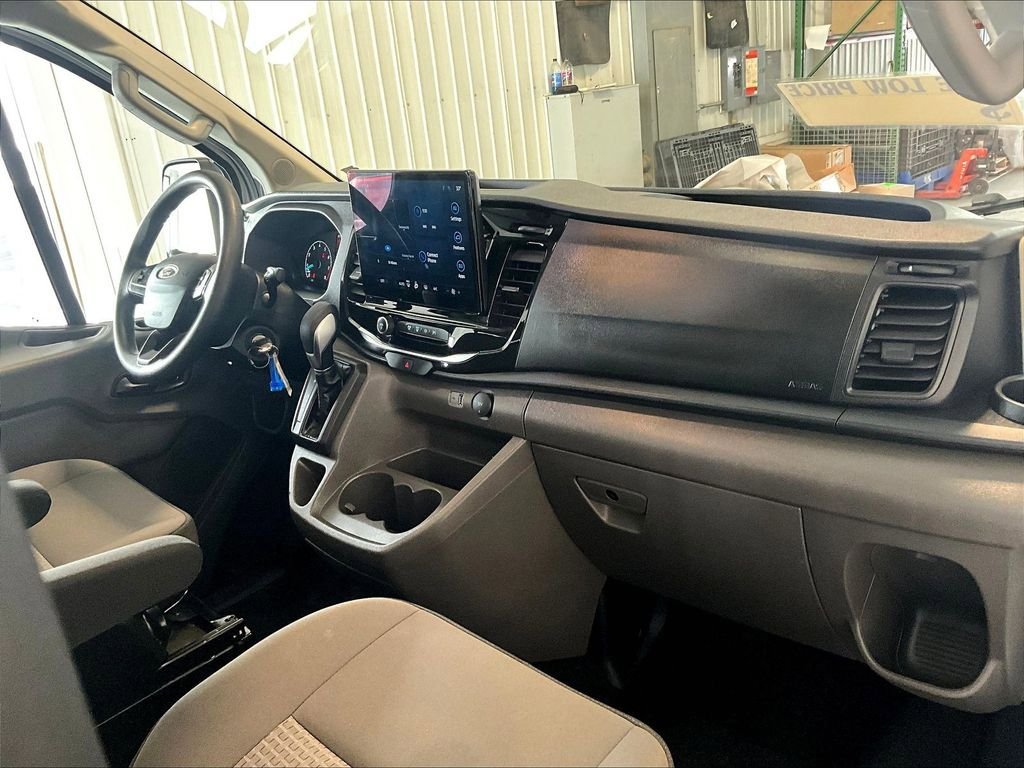 Used 2024 Ford Transit 350 XLT image 14