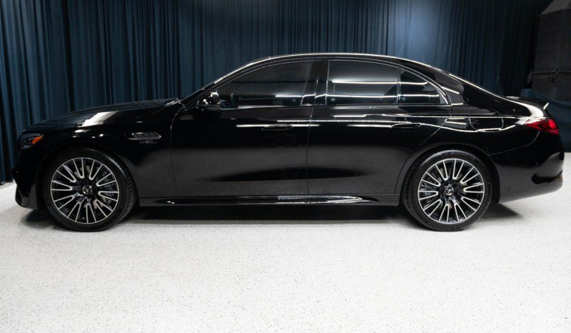 New 2027 Mercedes-Benz E 53 AMG e 4MATIC Sedan image 8