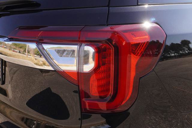 Used 2023 GMC Acadia SLT image 36