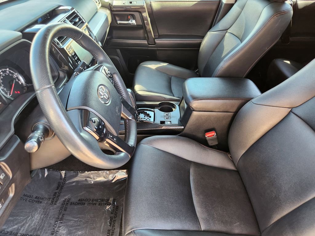Used 2021 Toyota 4Runner Venture w/ Moonroof Package AWD/4WD image 4