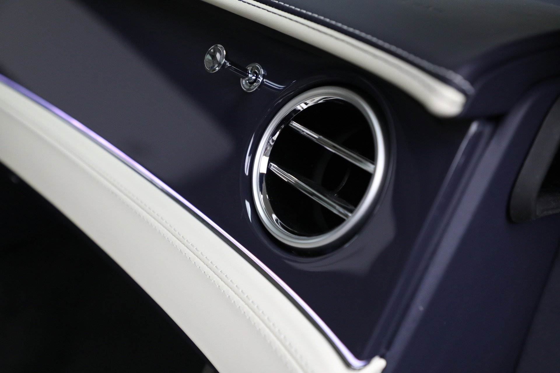 New 2026 Bentley Continental GT image 33