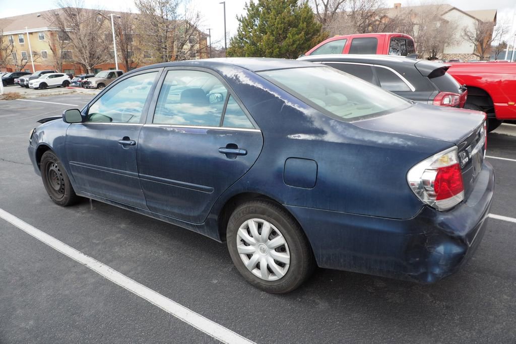 Used 2005 Toyota Camry LE image 4