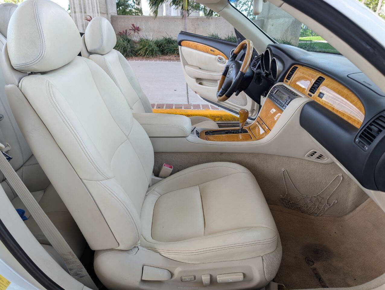 Used 2005 Lexus SC 430 Convertible image 16